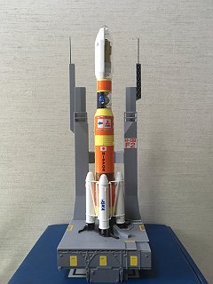 H-IIBロケット&移動発射台 1/350プラモデル（アオシマ）: 観測所雑記帳